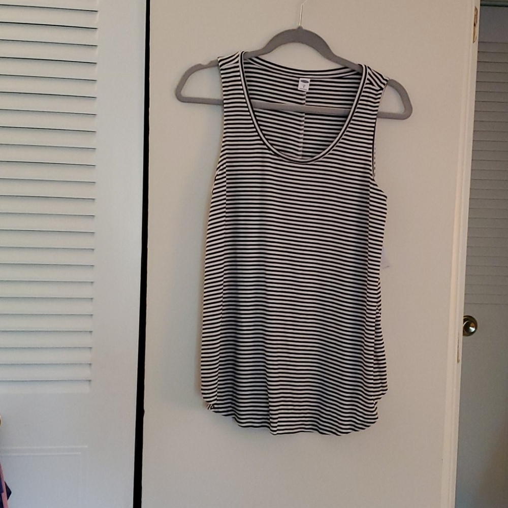 Summer sleeveless top